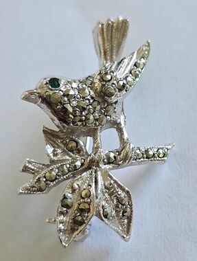 Vintage Pin brooch bird